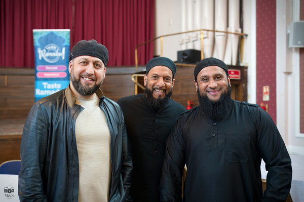 Capturing the Cambridge Multi-Cultural Iftar 4